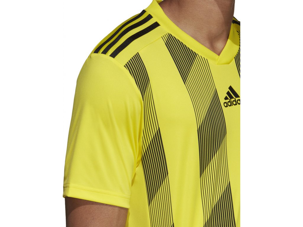 Adidas T shirt- DP3204 FA